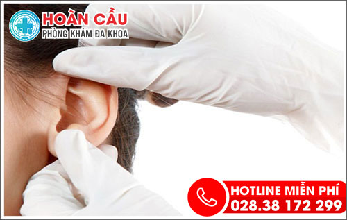 Bị ù tai điều trị như thế nào là an toàn nhất?